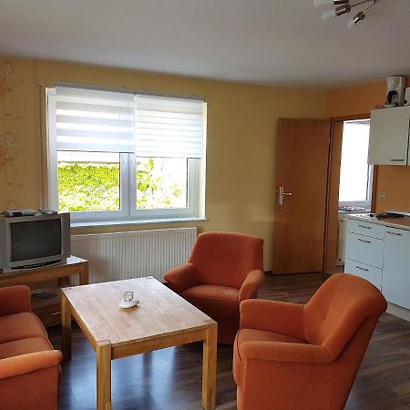 Monteurwohnungen Goeb - Nicht Fuer Urlaubsgaeste Geisa Bagian luar foto