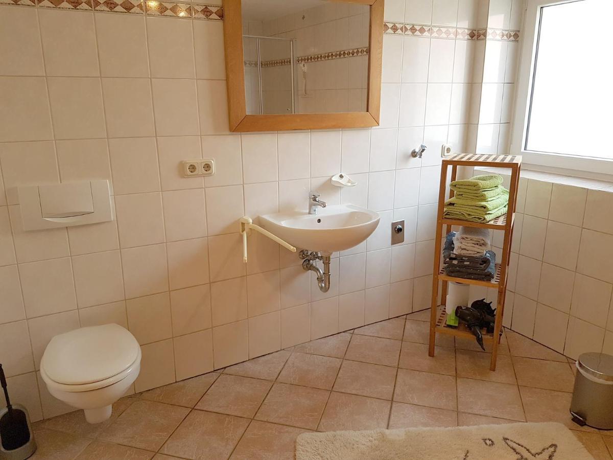Monteurwohnungen Goeb - Nicht Fuer Urlaubsgaeste Geisa Bagian luar foto