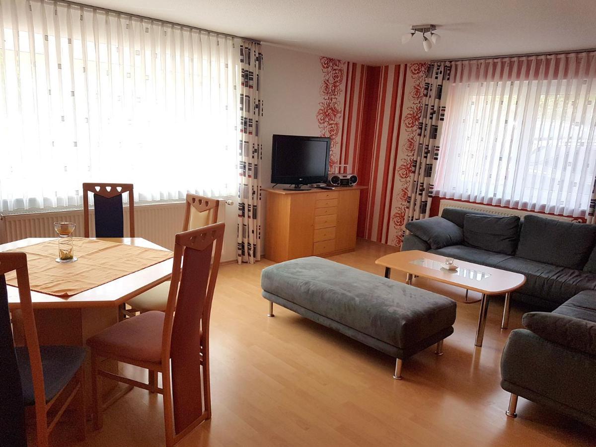 Monteurwohnungen Goeb - Nicht Fuer Urlaubsgaeste Geisa Bagian luar foto