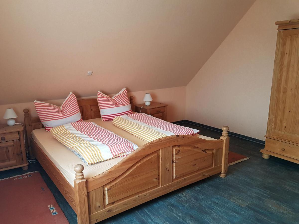Monteurwohnungen Goeb - Nicht Fuer Urlaubsgaeste Geisa Bagian luar foto