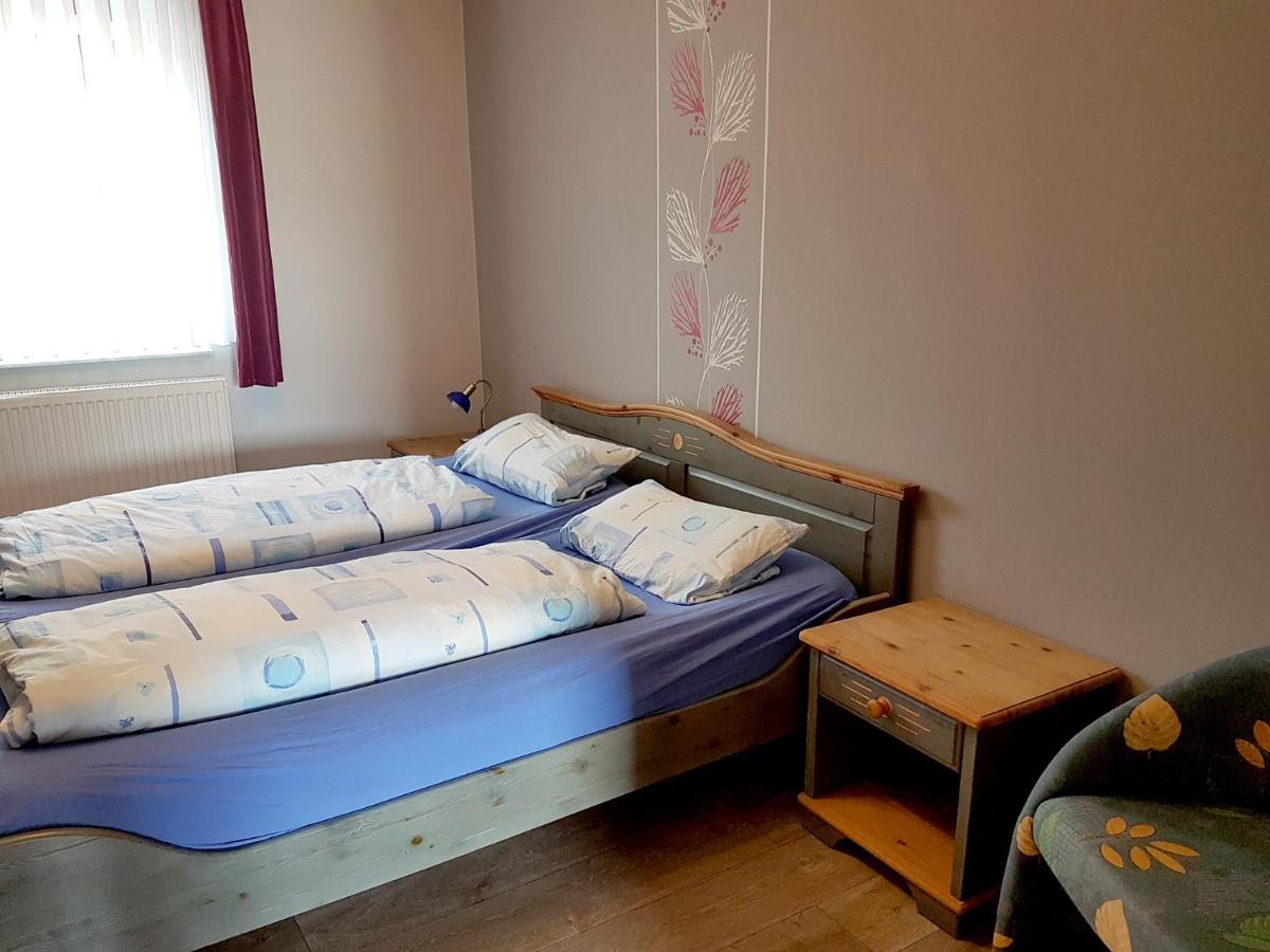 Monteurwohnungen Goeb - Nicht Fuer Urlaubsgaeste Geisa Bagian luar foto